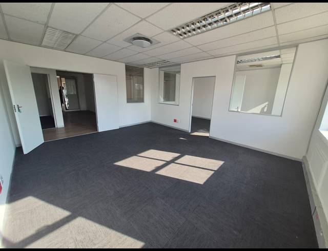 235M² OFFICE TO LET IN MORNINGSIDE